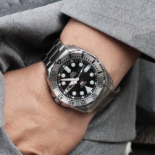 seiko 5 automatic watch srp599j1